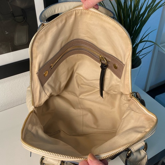 Elegant Chloe Cream Satchel Bag - Picture 9 of 16